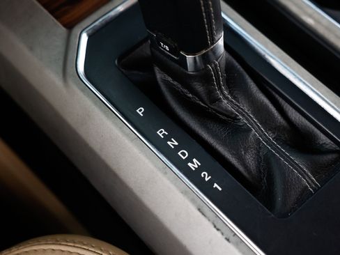 Used 2017 Ford F150 Lariat w/ Equipment Group 501A Mid image 45