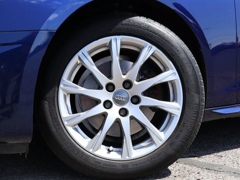 Used 2020 Audi A4 2.0T Premium w/ Convenience Package FWD image 5