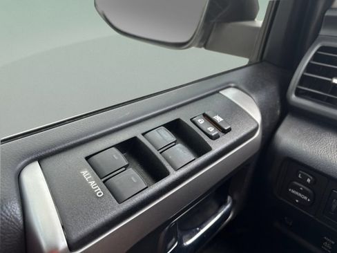 Used 2024 Toyota 4Runner Limited AWD/4WD image 19