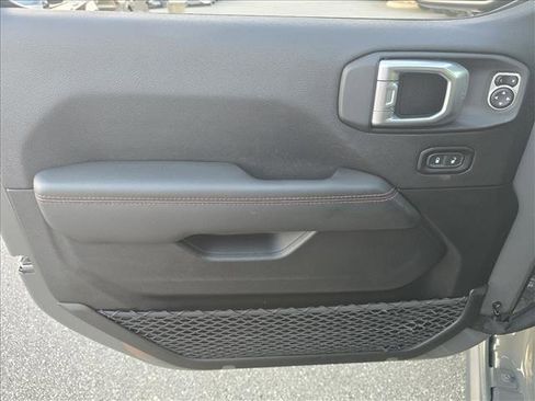 Used 2021 Jeep Wrangler Unlimited Rubicon image 11