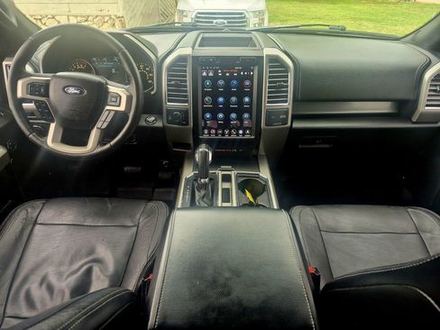 Used 2015 Ford F150 Lariat image 10