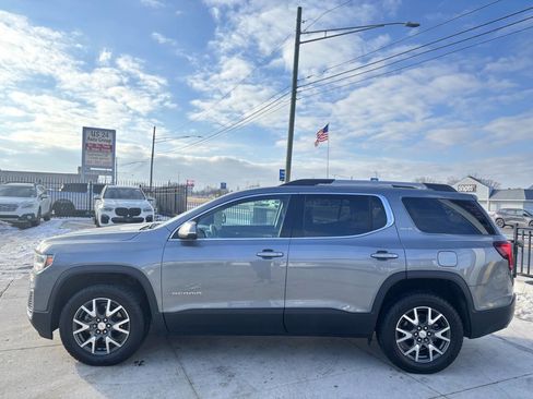 Used 2021 GMC Acadia SLE w/ Driver Convenience Package image 4