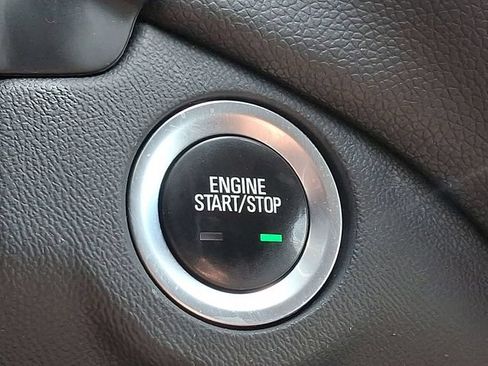 Used 2019 Chevrolet Equinox LT AWD/4WD image 16