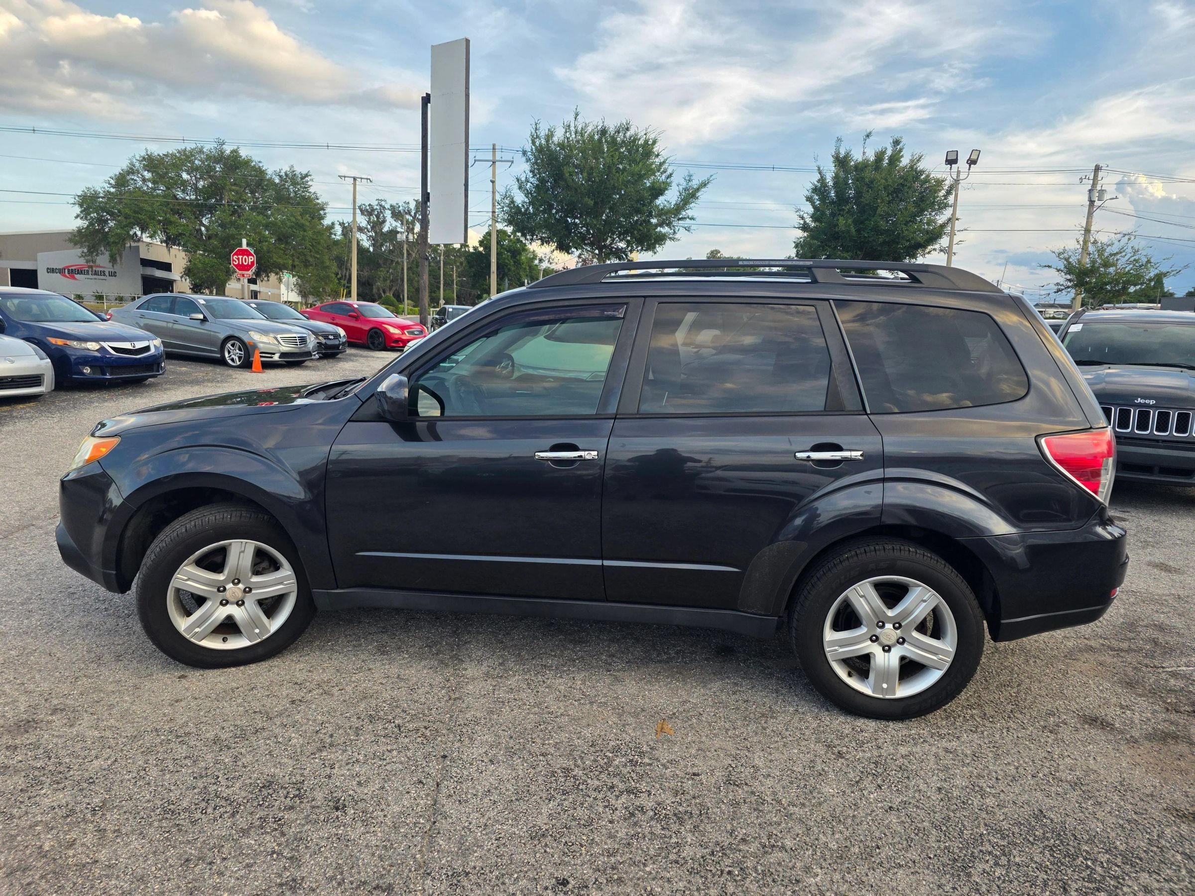 Used 2010 Subaru Forester 2.5X Premium w/ Popular Equipment Group 3A AWD/4WD image 4