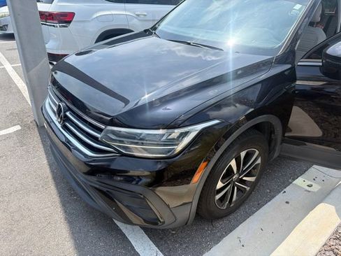 Used 2023 Volkswagen Tiguan S FWD image 5
