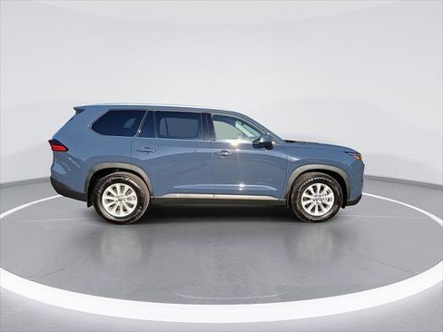 Certified 2025 Toyota Grand Highlander AWD image 11