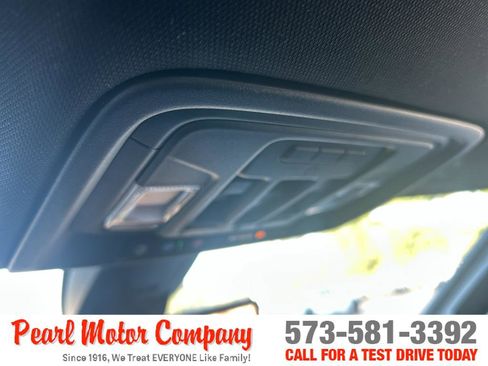 Used 2022 GMC Sierra 2500 AT4 w/ AT4 Premium Plus Package image 16