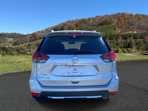 Used 2020 Nissan Rogue SL w/ Premium Package image 6