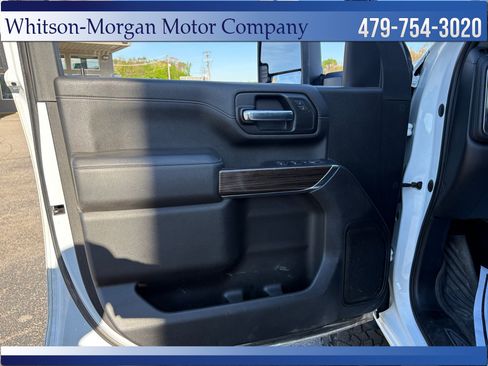 Used 2022 Chevrolet Silverado 2500 LT w/ Convenience Package image 17