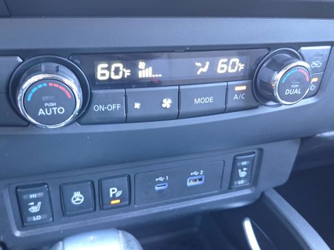 Certified 2022 Nissan Frontier SV AWD/4WD image 22