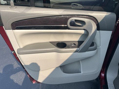 Used 2015 Buick Enclave Leather FWD image 33