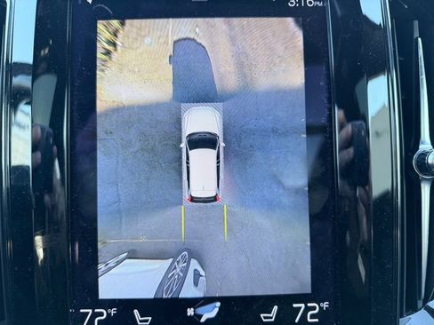 Used 2021 Volvo XC60 T8 R-Design w/ Protection Package Premier image 13