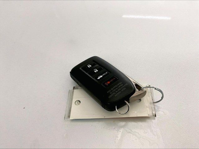 Used 2016 Lexus ES 350 w/ Premium Package w/Wood Trim FWD image 9