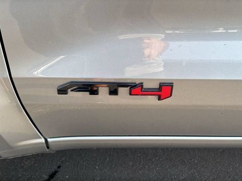 Used 2025 GMC Canyon AT4 w/ Technology Plus Package AWD/4WD image 7
