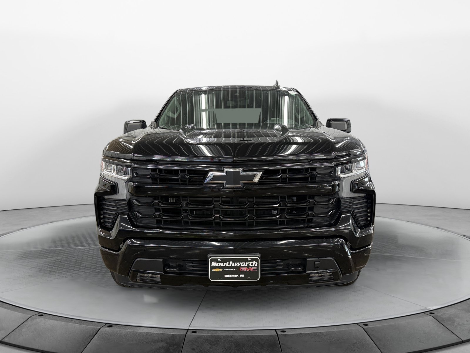 Used 2024 Chevrolet Silverado 1500 RST w/ Z71 Off-Road Package AWD/4WD image 7