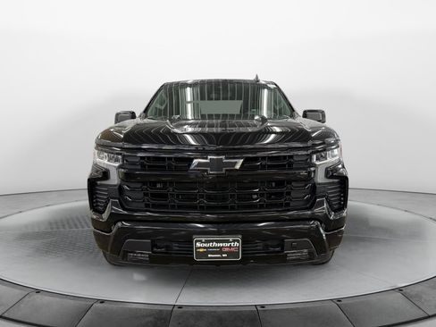 Used 2024 Chevrolet Silverado 1500 RST w/ Z71 Off-Road Package AWD/4WD image 7