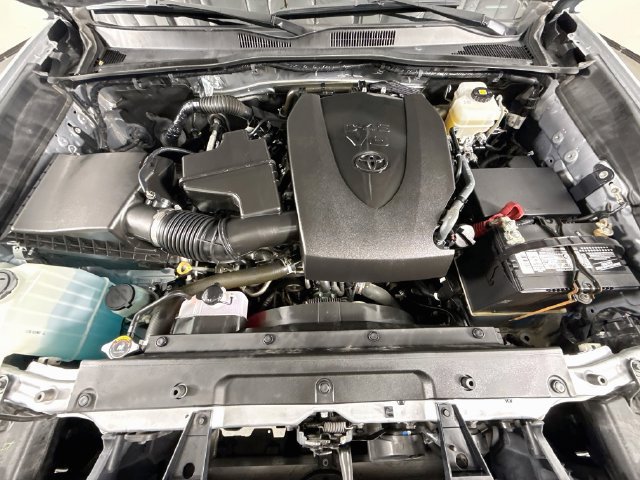Certified 2020 Toyota Tacoma TRD Off-Road w/ TRD Premium Off Road Package AWD/4WD image 33