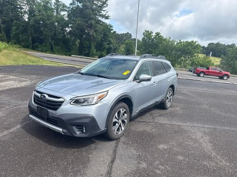 Used 2020 Subaru Outback Limited AWD/4WD image 4