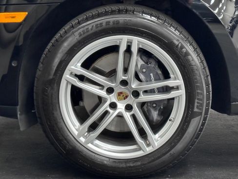 Used 2024 Porsche Macan AWD/4WD image 15