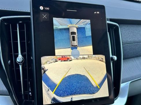 New 2026 Volvo XC90 T8 Ultra w/ Protection Package Premier image 12