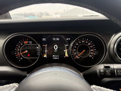 Used 2021 Jeep Wrangler Unlimited Sahara w/ LED Lighting Group image 12