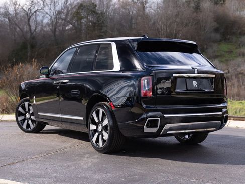 New 2025 Rolls-Royce Cullinan image 6