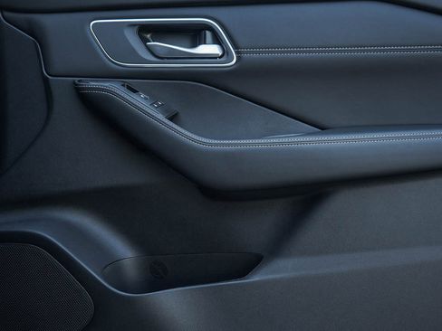 New 2026 Nissan Rogue Platinum w/ Platinum Premium Package image 10