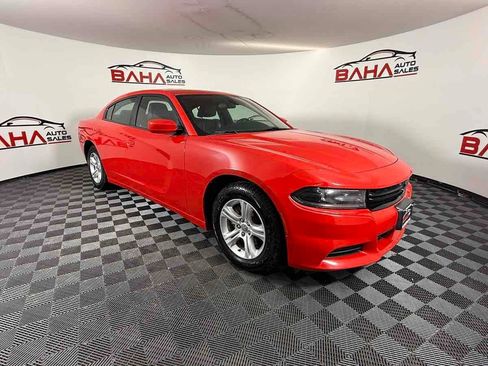 Used 2021 Dodge Charger SXT w/ Leather Interior Group RWD image 16