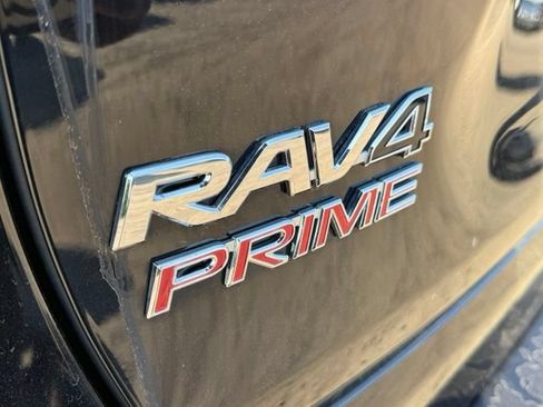 Used 2024 Toyota RAV4 SE w/ Weather & Moonroof Package AWD/4WD image 14