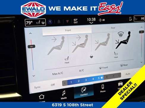 New 2026 Chrysler Pacifica Select image 2