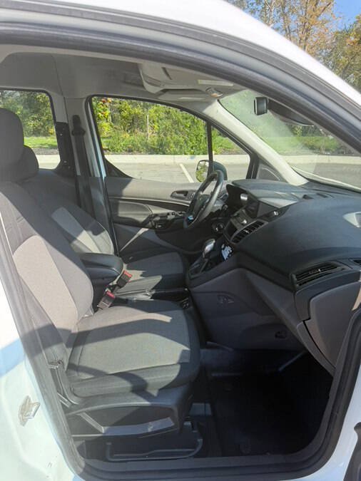 Used 2020 Ford Transit Connect XL FWD image 16