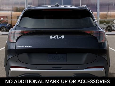New 2026 Kia Sportage EX image 13