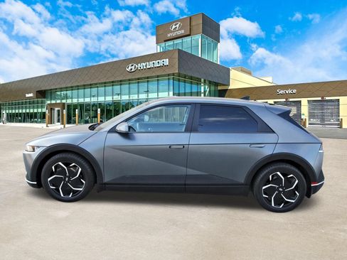 Certified 2023 Hyundai Ioniq 5 SEL RWD image 9