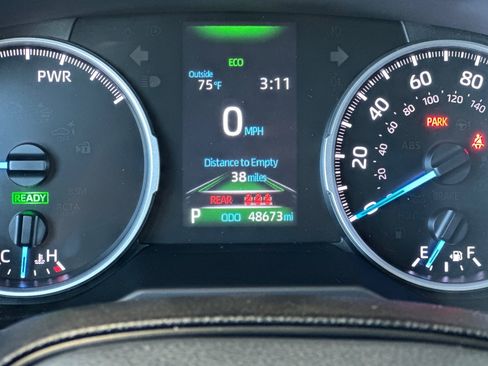 Certified 2022 Toyota RAV4 LE AWD/4WD image 23