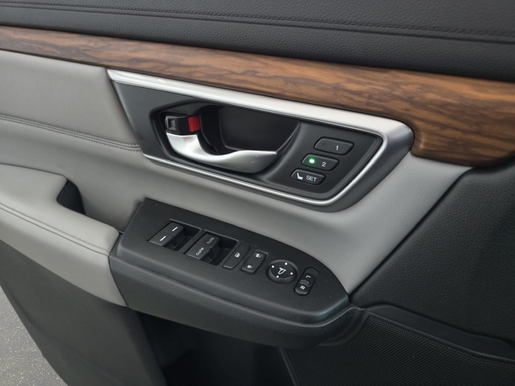 Used 2021 Honda CR-V Touring image 29
