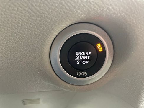 Used 2024 Chrysler Voyager LX FWD image 24