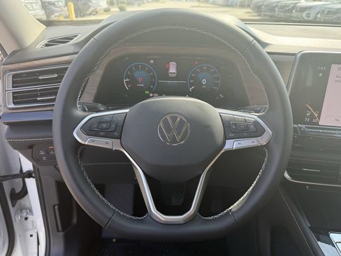 New 2026 Volkswagen Atlas SE FWD image 14