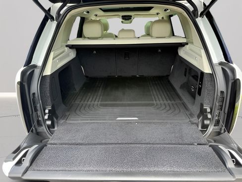 Used 2023 Land Rover Range Rover SE AWD/4WD image 29
