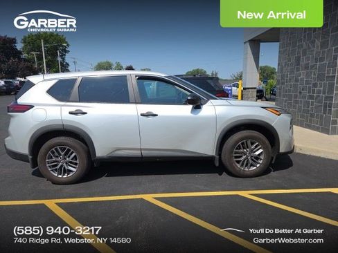 Used 2024 Nissan Rogue S AWD/4WD image 1