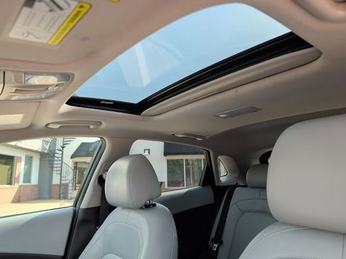 Used 2018 Hyundai Kona Limited image 27