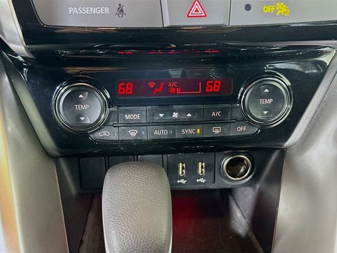 Used 2025 Mitsubishi Eclipse Cross SE AWD/4WD image 23