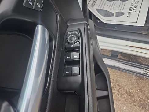 Used 2020 GMC Sierra 3500 4x4 Crew Cab w/ Gooseneck/5TH Wheel Package image 11