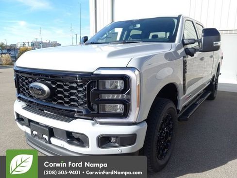 New 2026 Ford F250 Lariat w/ Black Appearance Package image 7