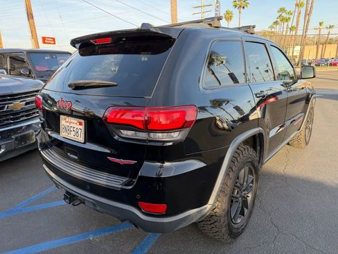 Used 2019 Jeep Grand Cherokee Trailhawk w/ Trailhawk Luxury Group image 8