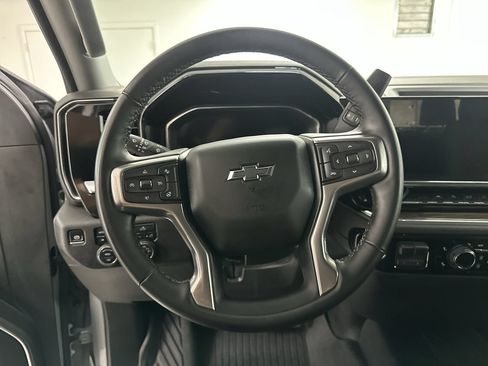 Used 2025 Chevrolet Silverado 1500 RST AWD/4WD image 13