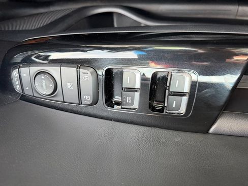 Used 2021 Kia Sportage S w/ S AWD Premium Package image 29