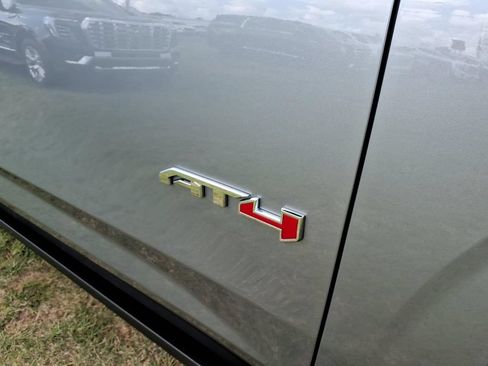 New 2026 GMC Yukon AT4 Ultimate AWD/4WD image 10