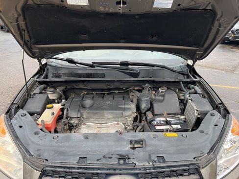 Used 2012 Toyota RAV4 4WD image 22