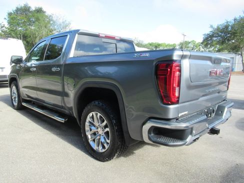 Used 2020 GMC Sierra 1500 SLT w/ SLT Premium Plus Package AWD/4WD image 5
