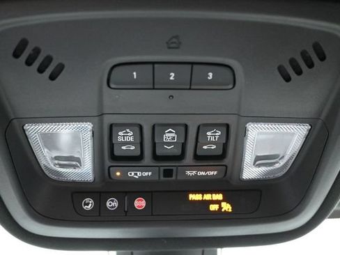 Used 2023 Chevrolet Traverse RS w/ LPO, Floor Liner Package AWD/4WD image 52
